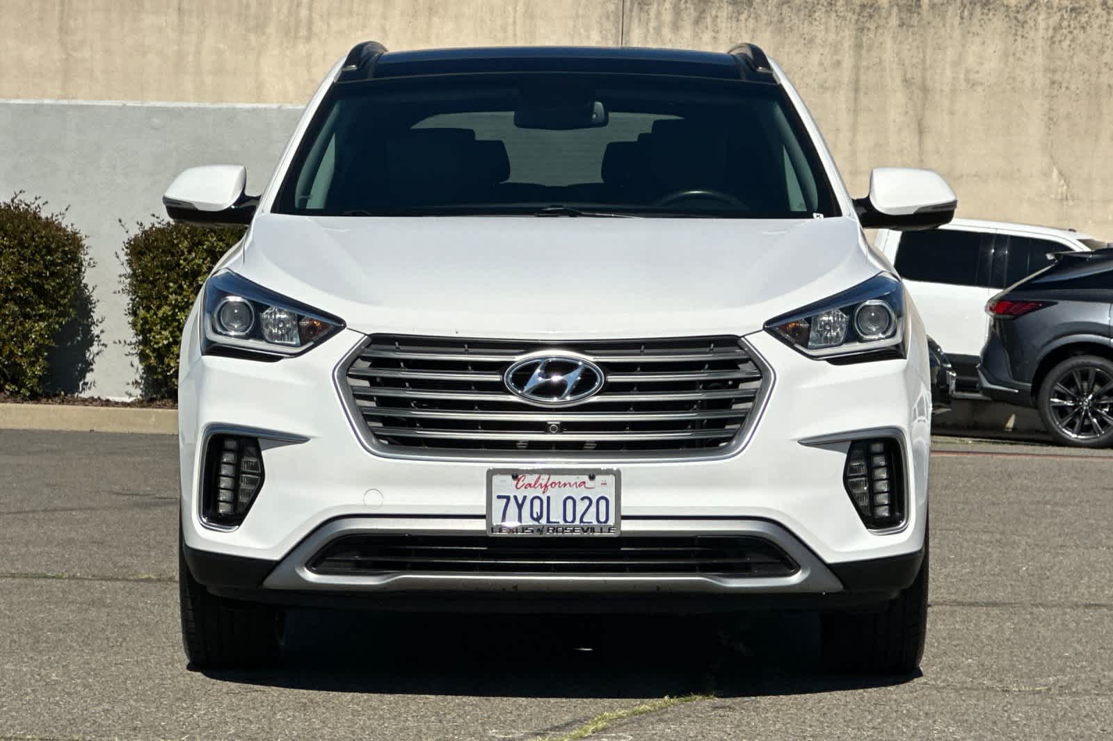 Thumbnail: 2017 Hyundai Santa Fe - 10