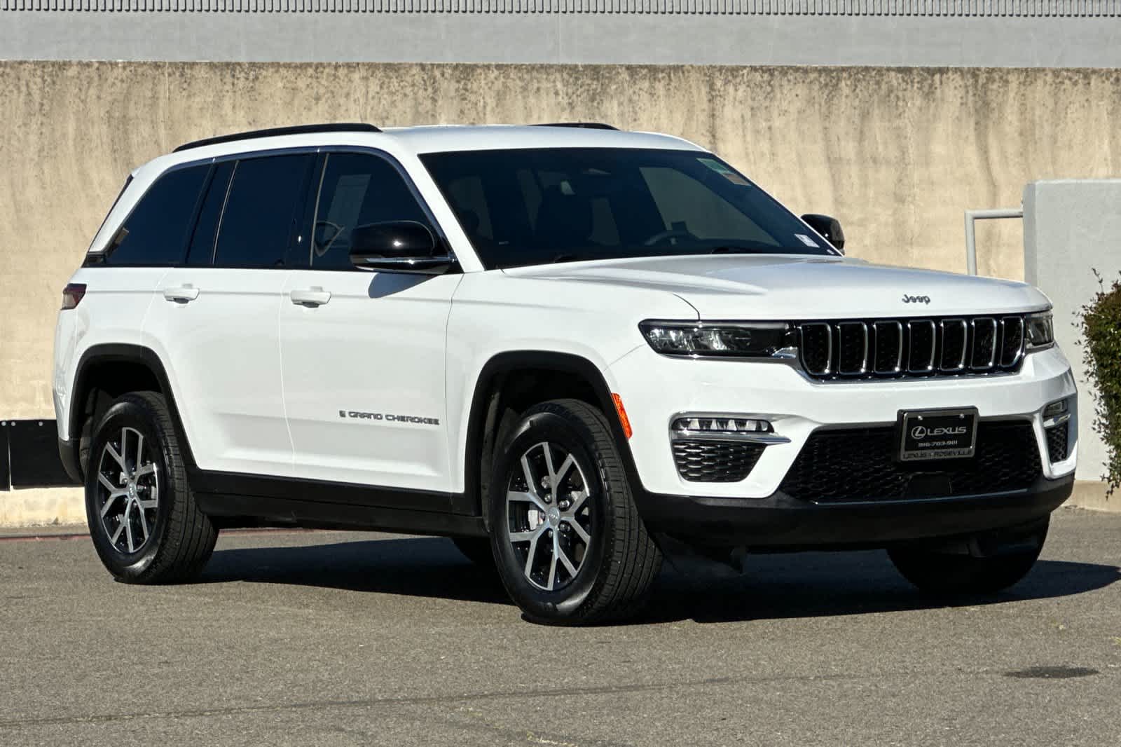 Thumbnail: 2024 Jeep Grand Cherokee - 5