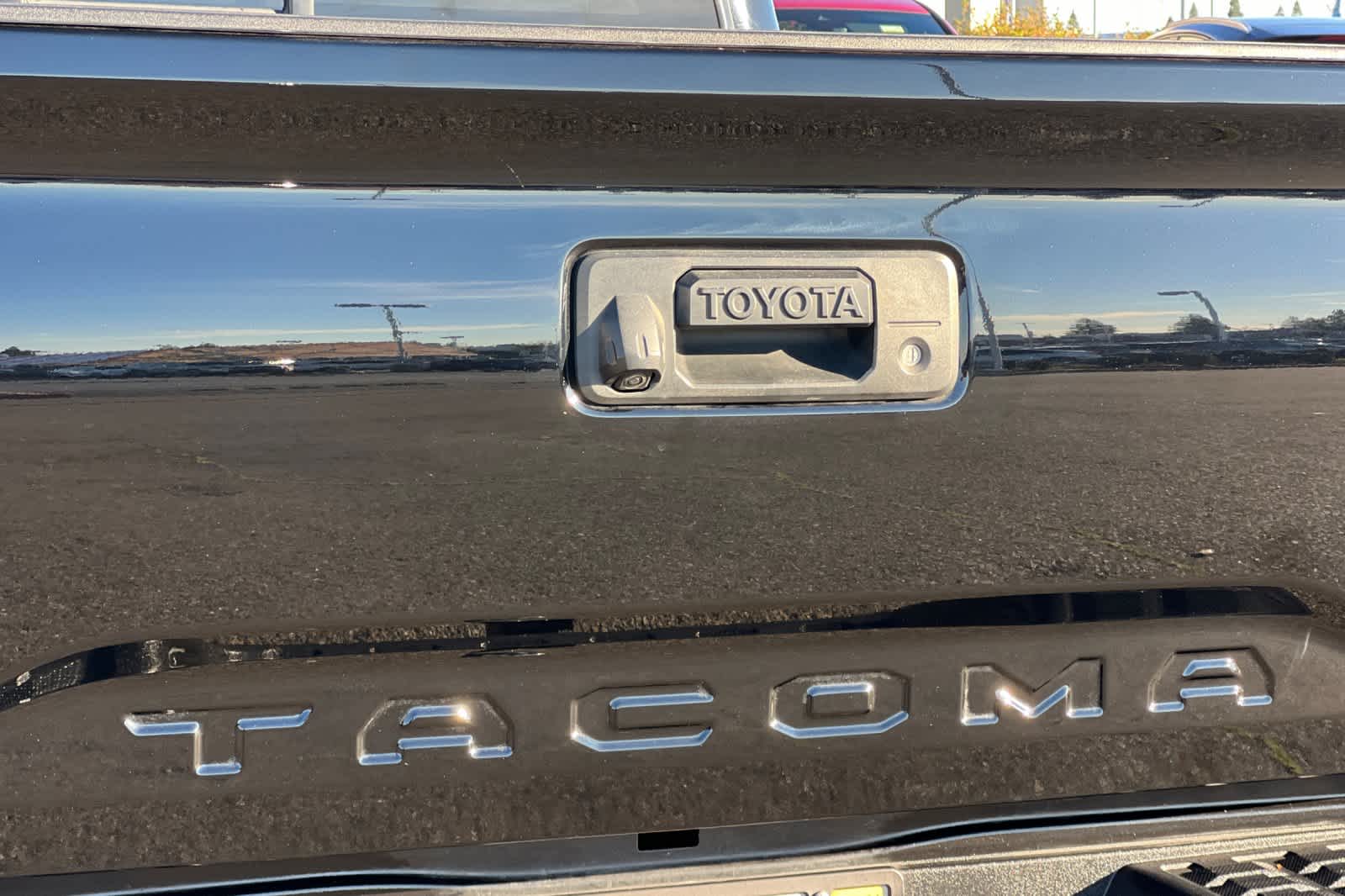 Thumbnail: 2019 Toyota Tacoma - 29