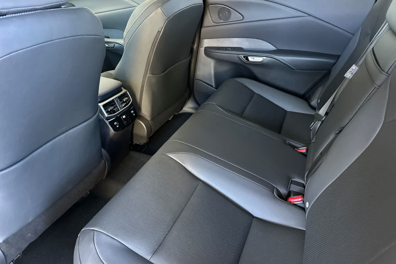 Thumbnail: 2025 Lexus RX - 4