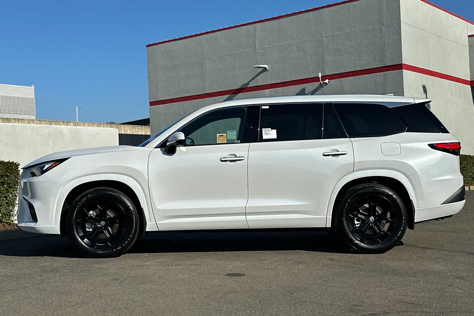 Thumbnail: 2026 Lexus TX - 9