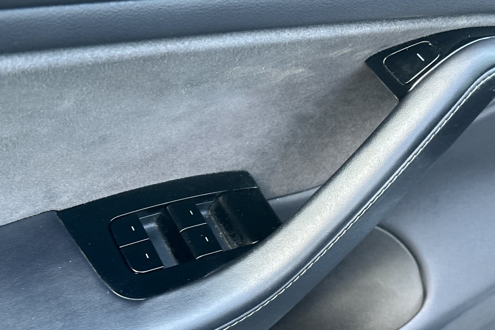 Thumbnail: 2019 Tesla Model 3 - 12