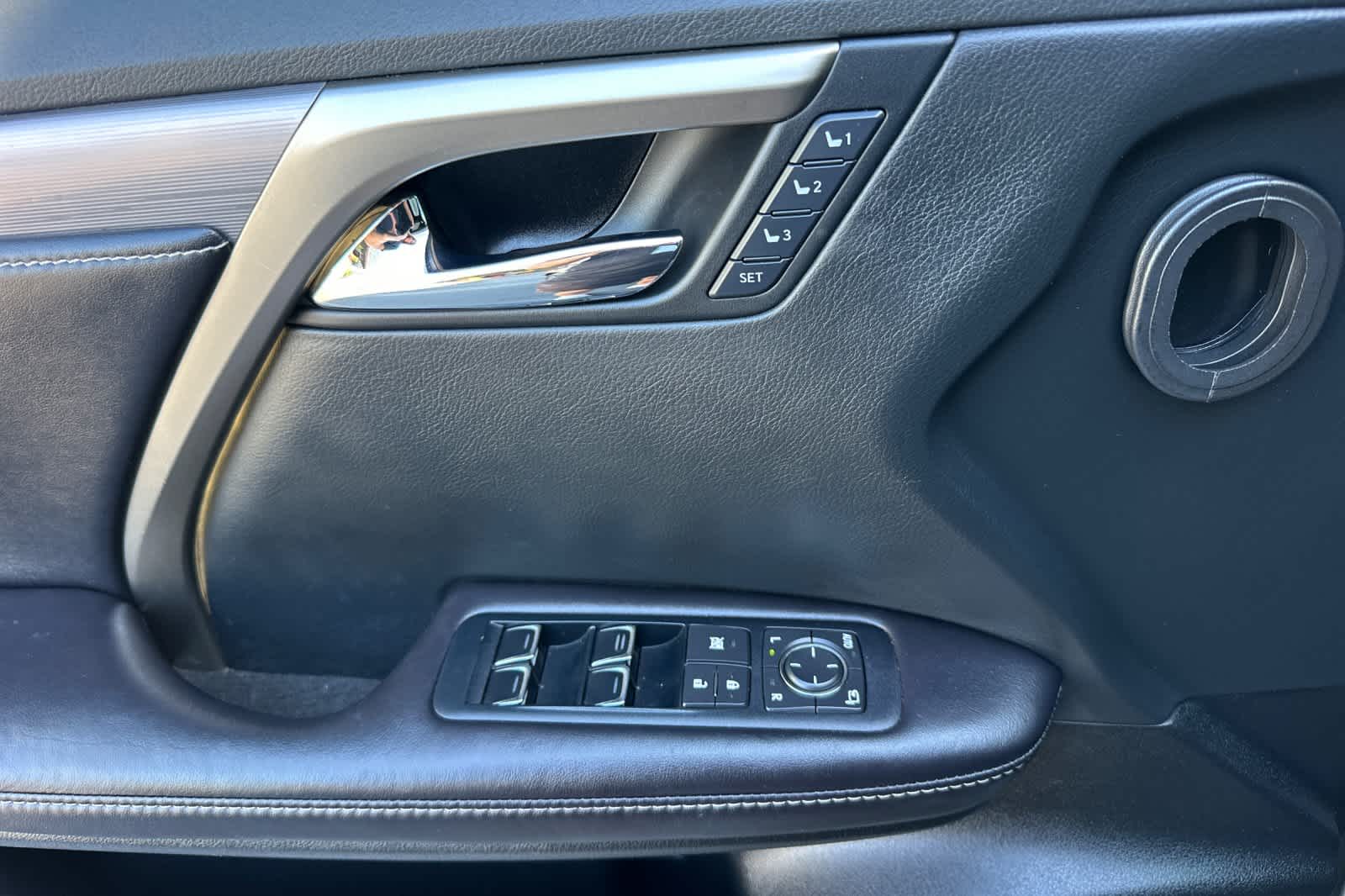 Thumbnail: 2016 Lexus RX - 12