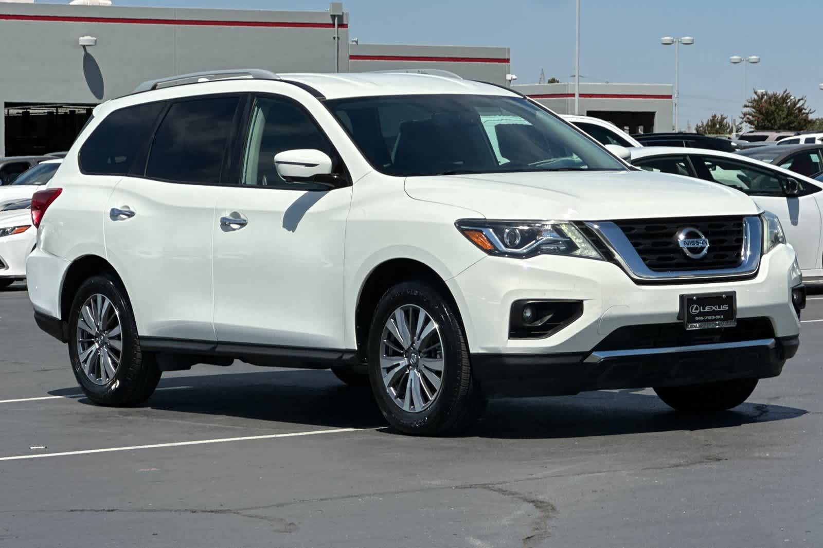 Thumbnail: 2020 Nissan Pathfinder - 5