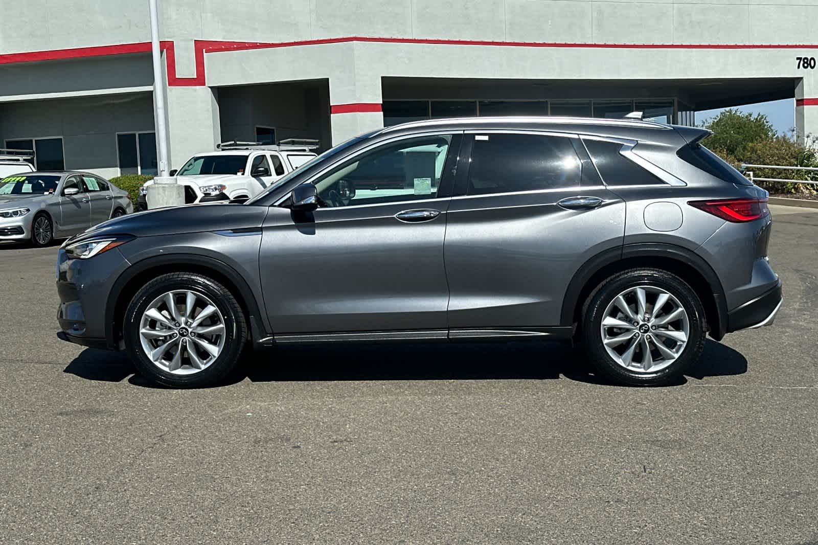 Thumbnail: 2022 INFINITI QX50 - 8