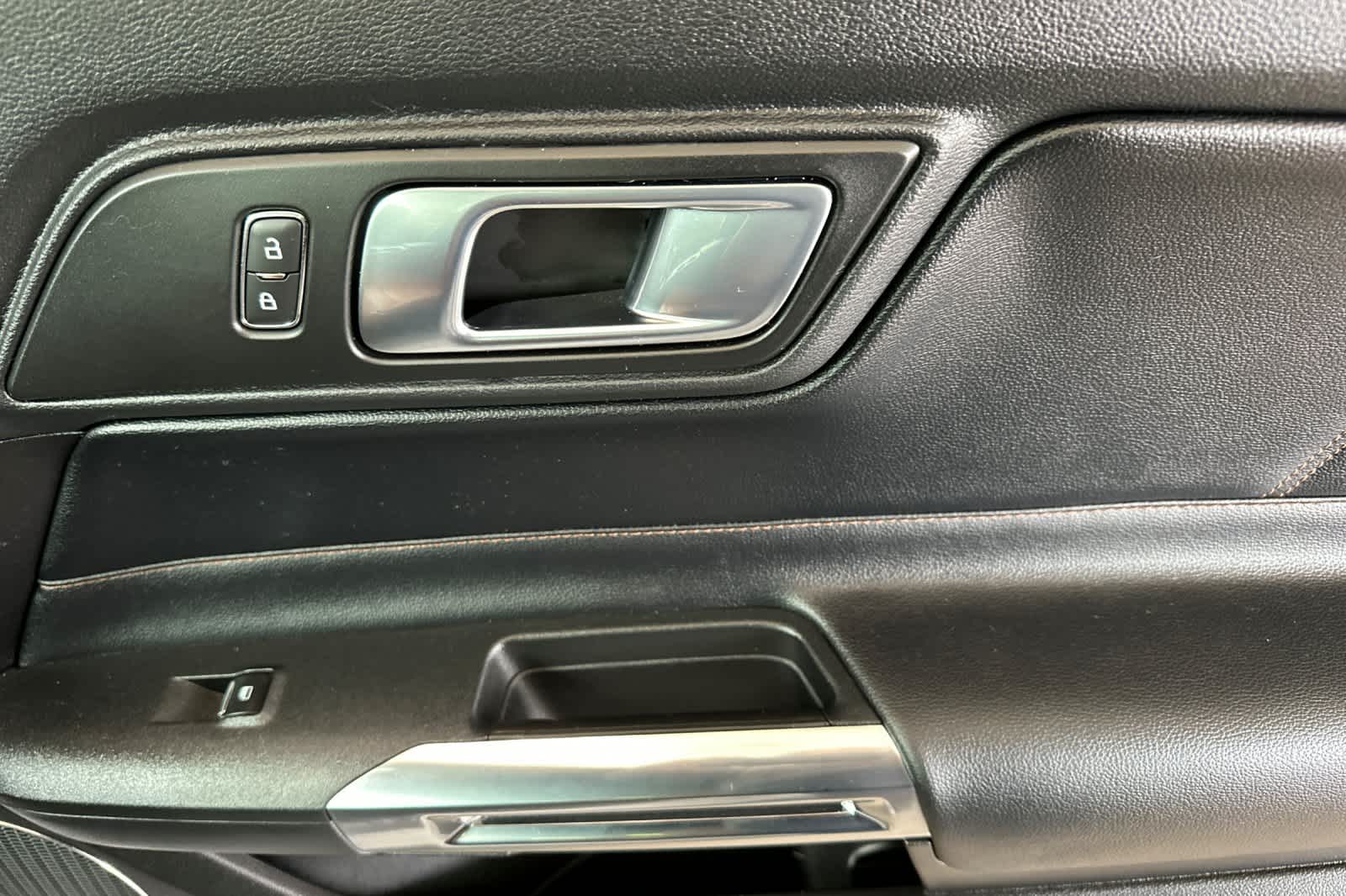 Thumbnail: 2022 Ford Mustang - 15