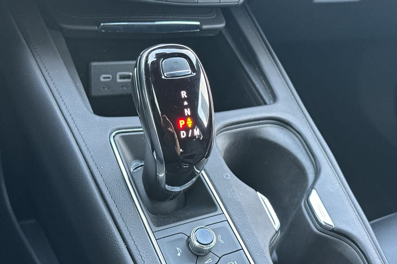 Thumbnail: 2024 Cadillac XT4 - 24