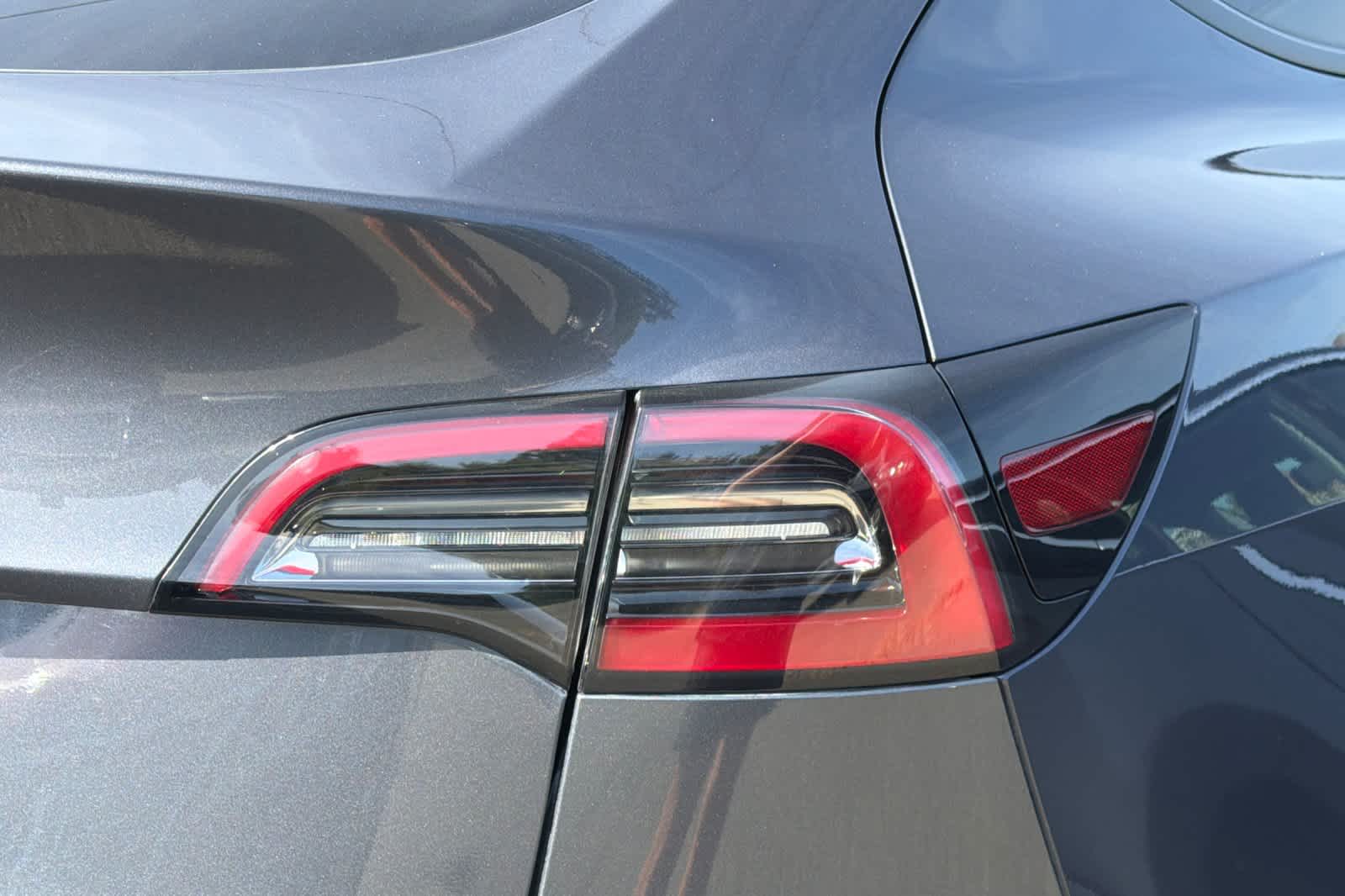 Thumbnail: 2023 Tesla Model Y - 16