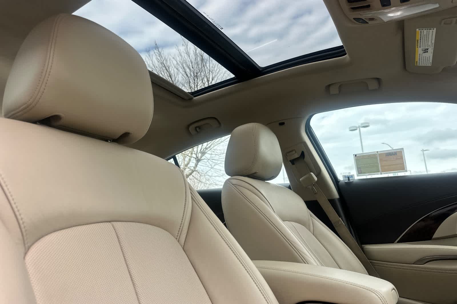 Thumbnail: 2015 Buick LaCrosse - 17