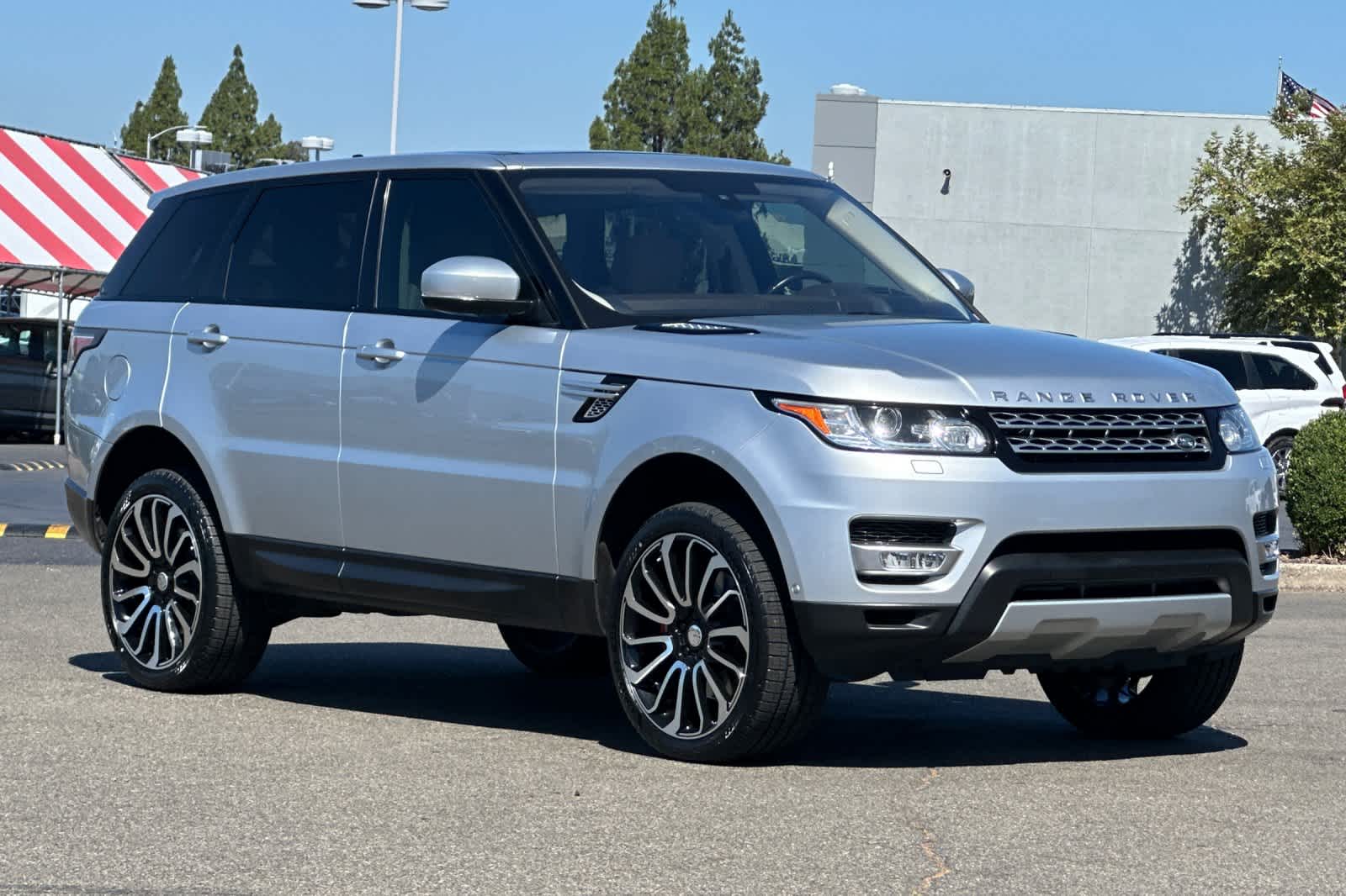 Thumbnail: 2016 Land Rover Range Rover Sport - 5