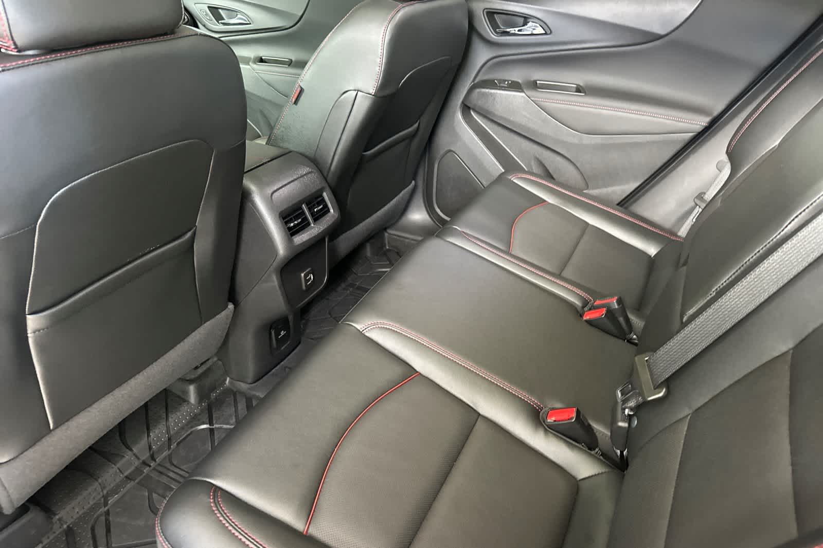 Thumbnail: 2024 Chevrolet Equinox - 4