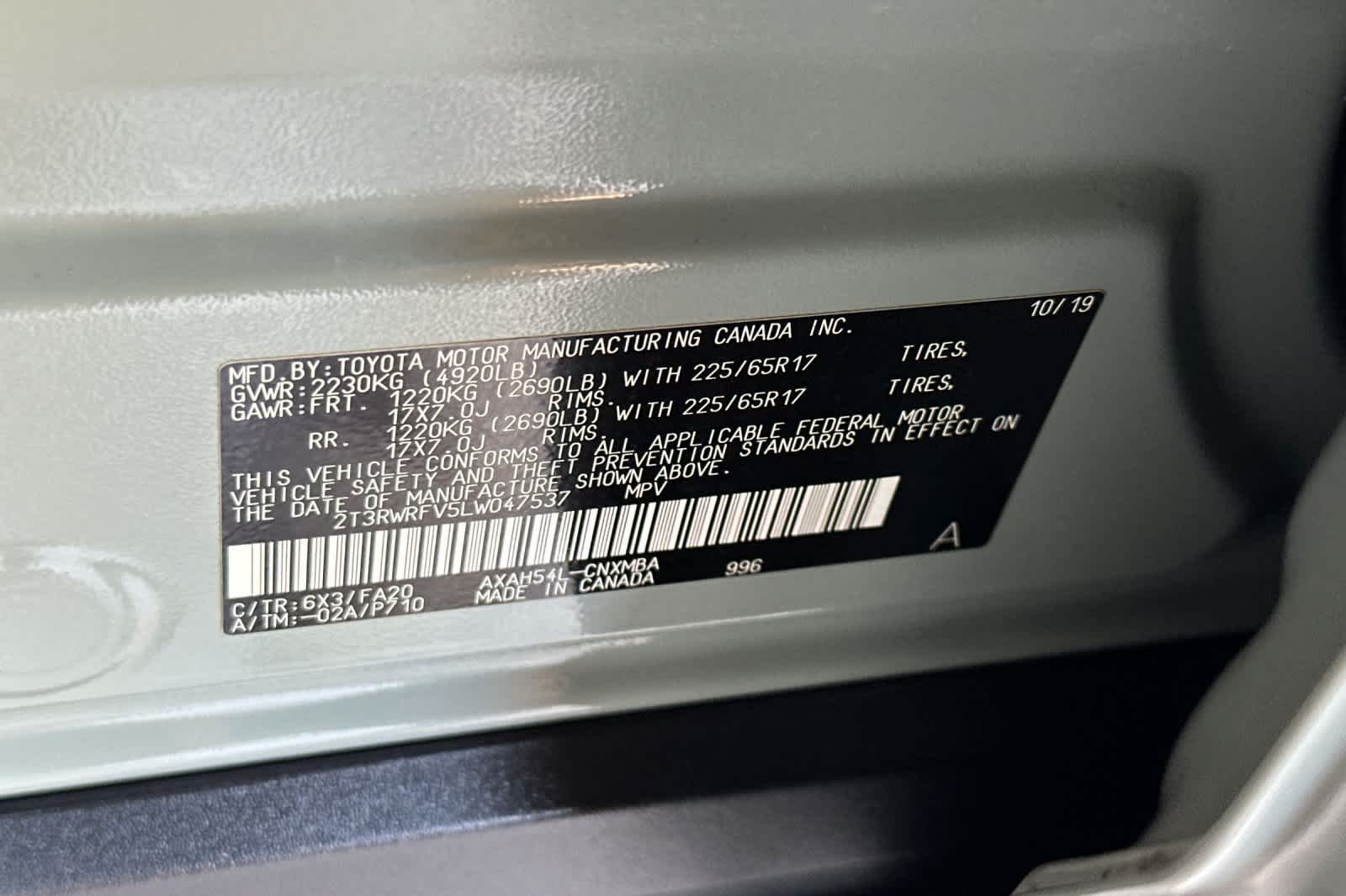 Thumbnail: 2020 Toyota RAV4 - 33