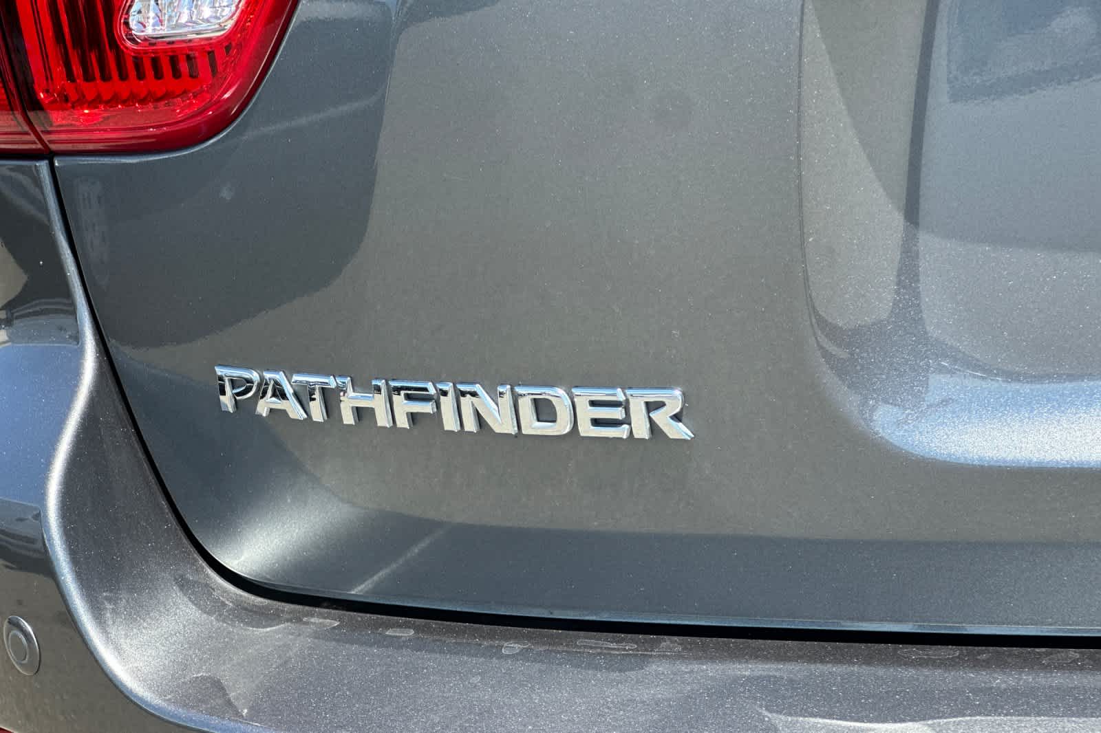 Thumbnail: 2020 Nissan Pathfinder - 33