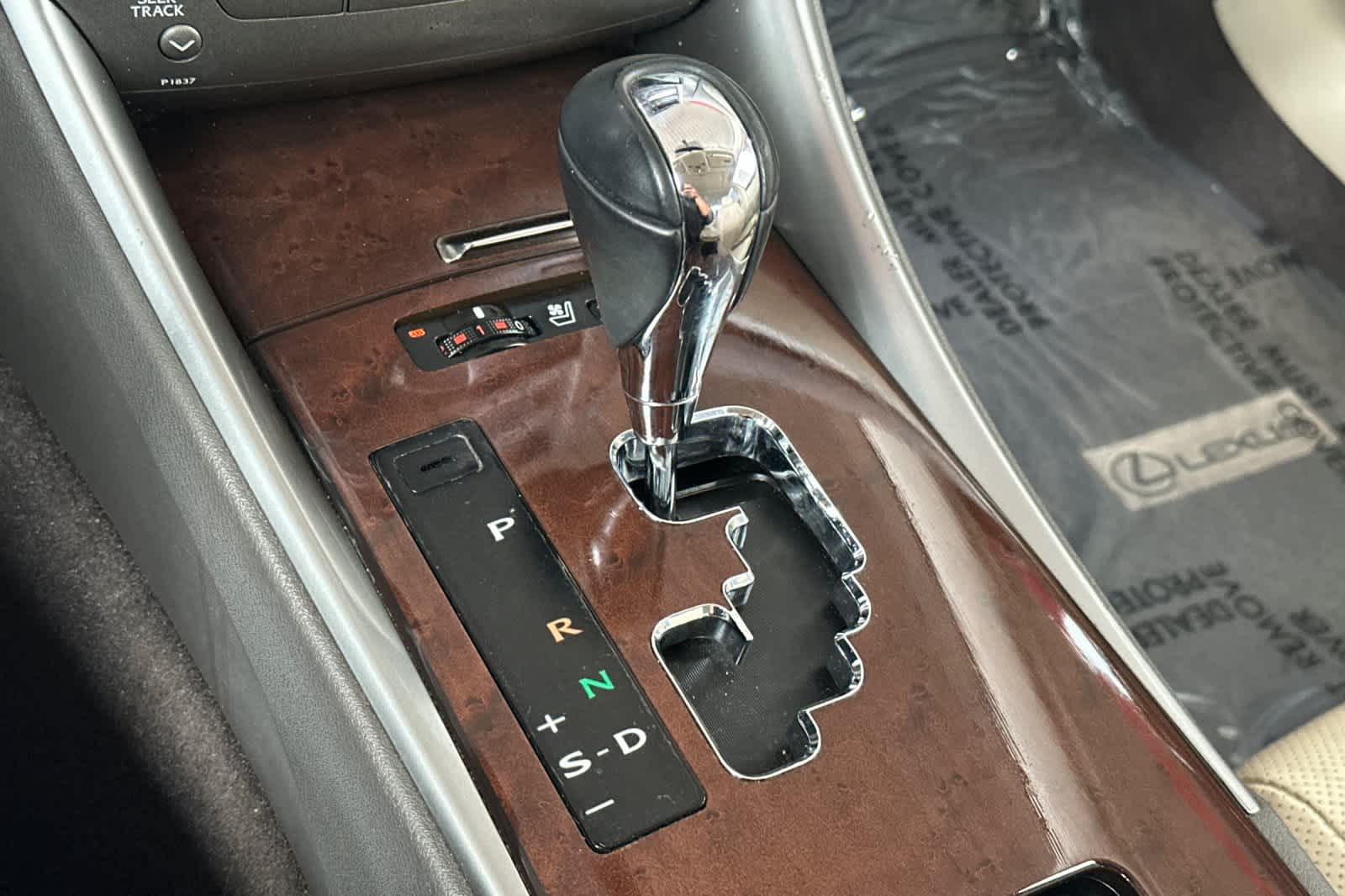 Thumbnail: 2013 Lexus IS - 21