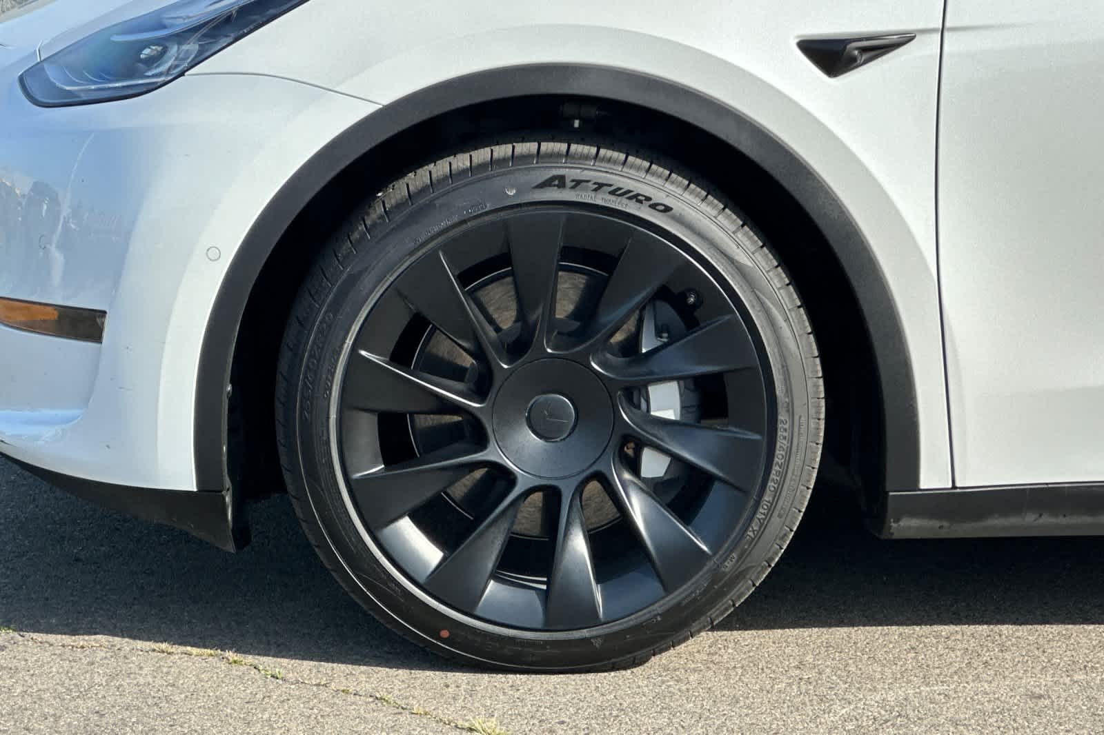 Thumbnail: 2021 Tesla Model Y - 29