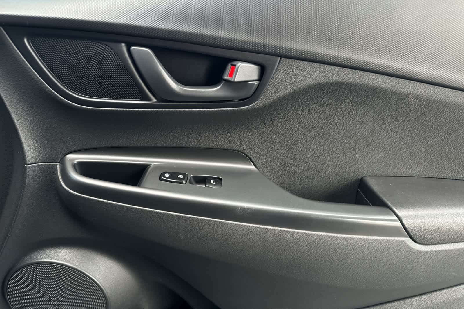 Thumbnail: 2022 Hyundai Kona - 18