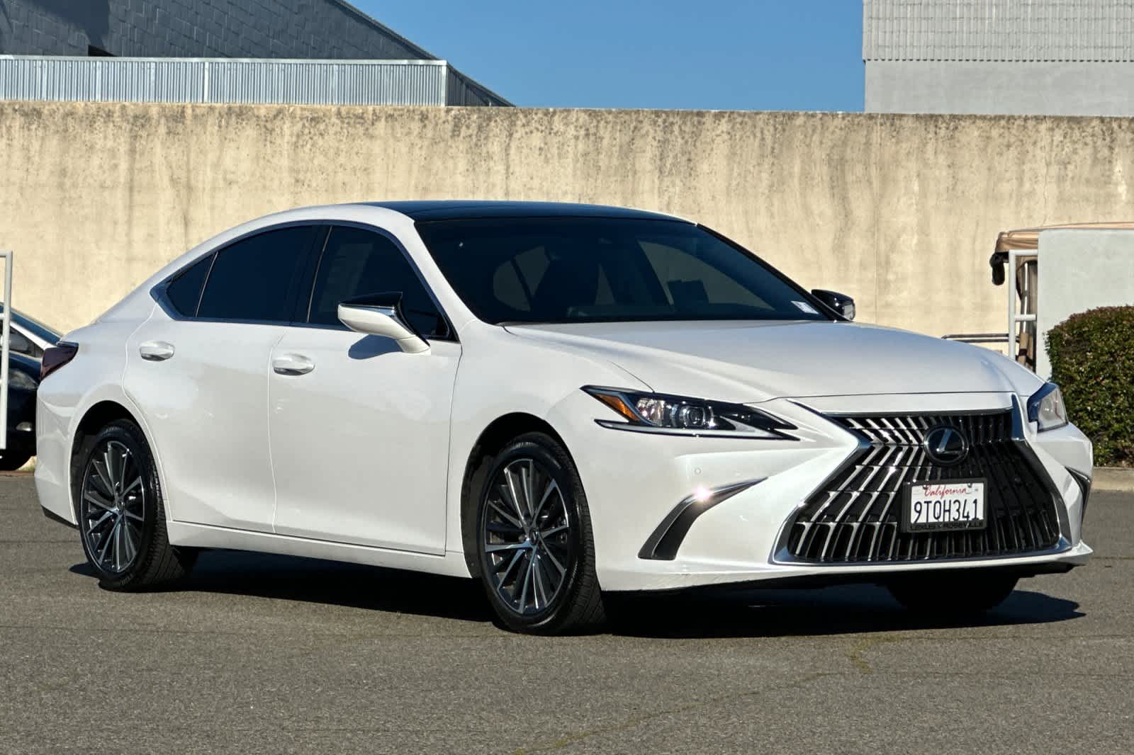 Thumbnail: 2025 Lexus ES - 5