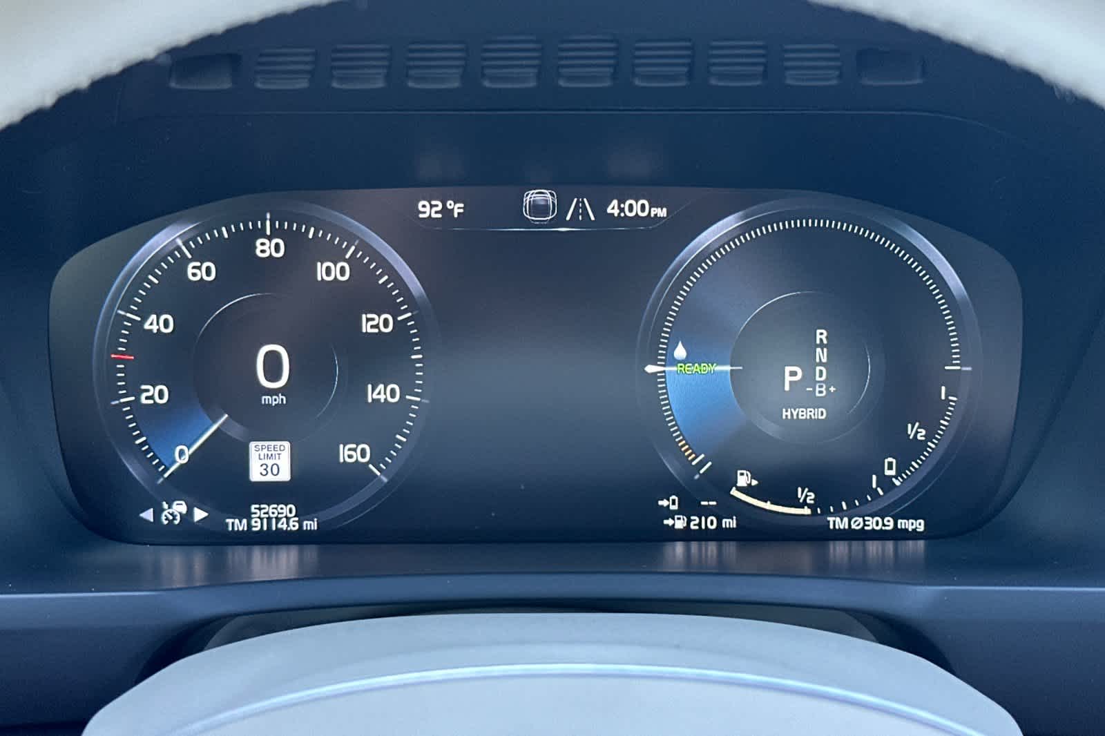 Thumbnail: 2020 Volvo XC90 - 30