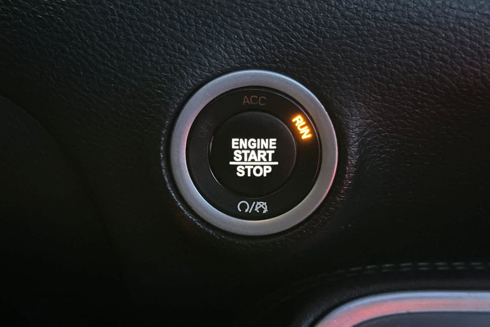 Thumbnail: 2019 Dodge Challenger - 24