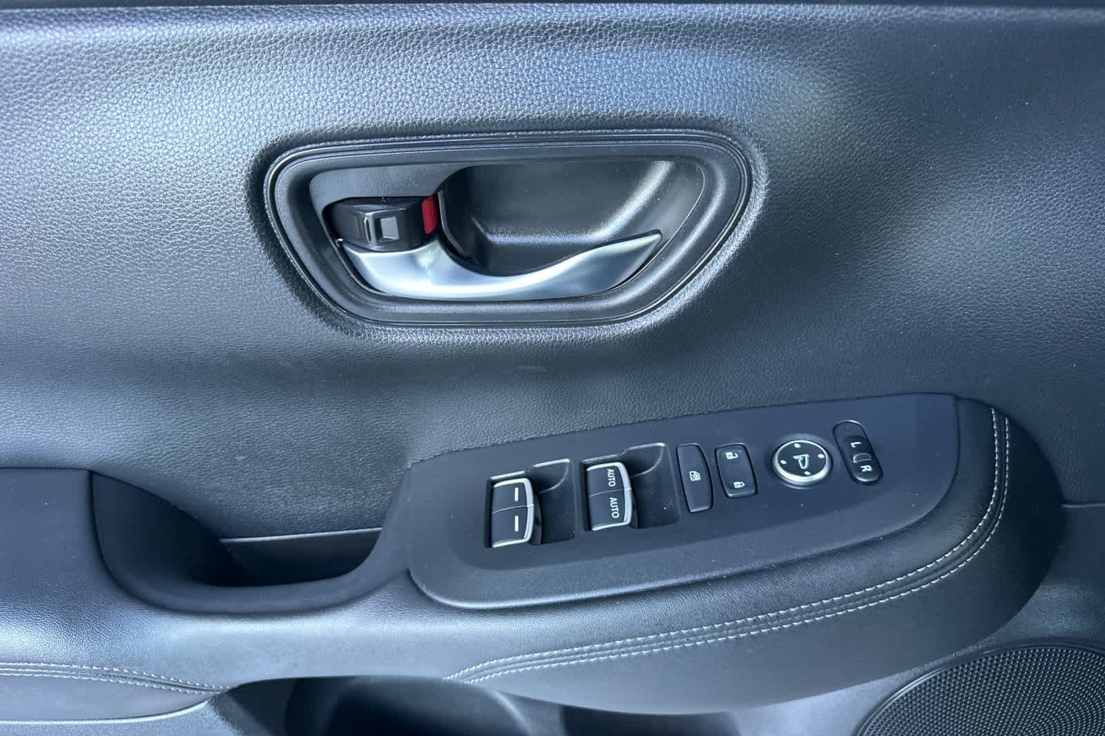 Thumbnail: 2023 Honda HR-V - 12