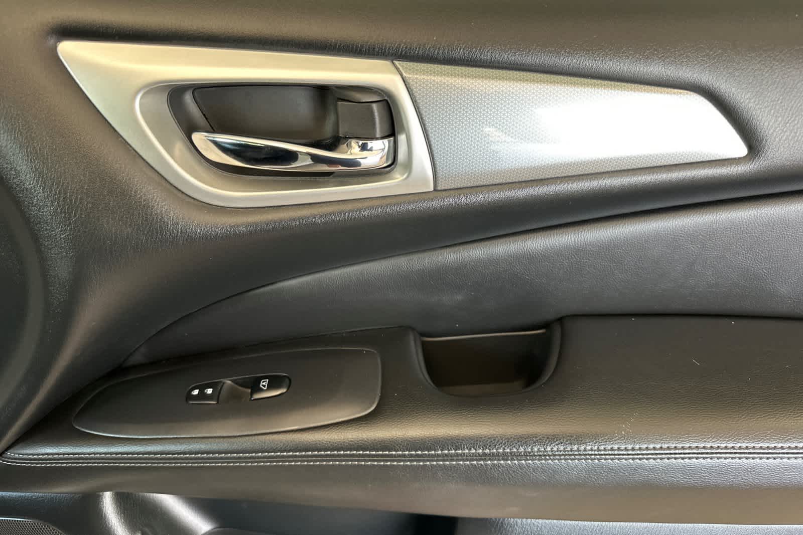 Thumbnail: 2020 Nissan Pathfinder - 20