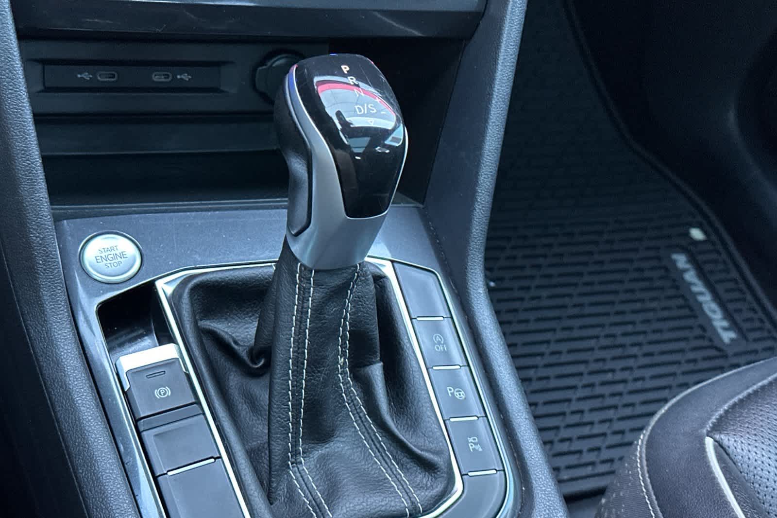 Thumbnail: 2023 Volkswagen Tiguan - 25