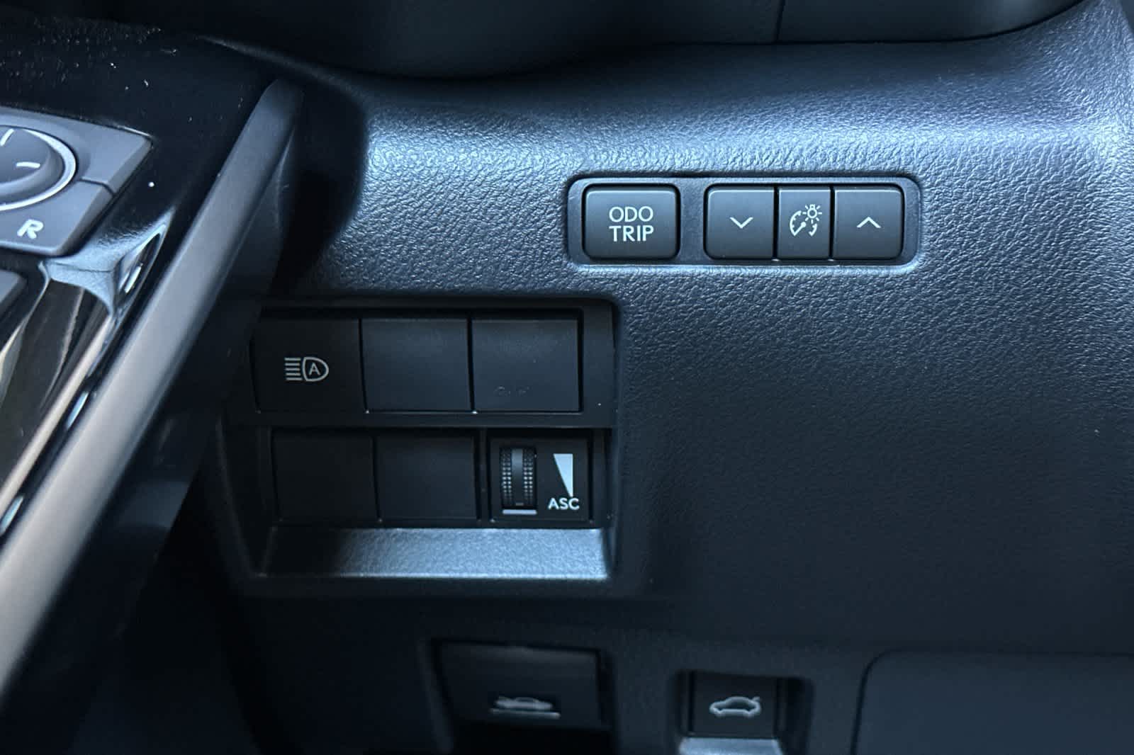 Thumbnail: 2025 Lexus IS - 29