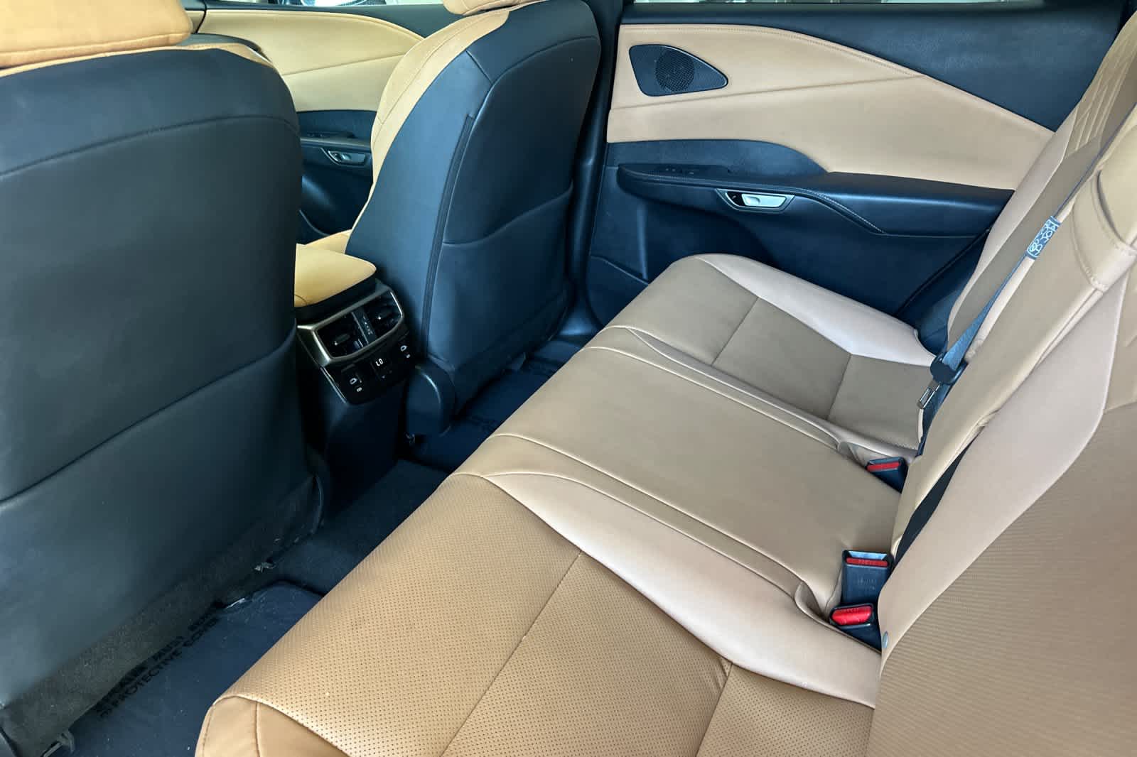 Thumbnail: 2023 Lexus RX - 4