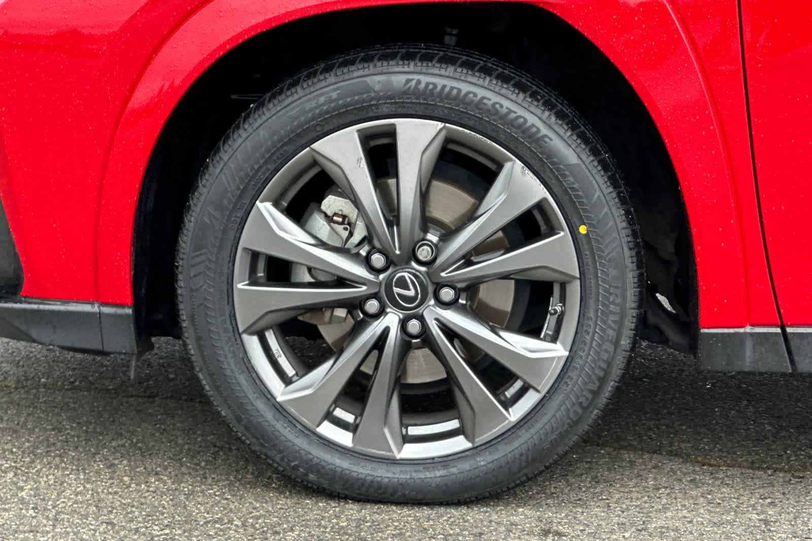 Thumbnail: 2023 Lexus UX - 31