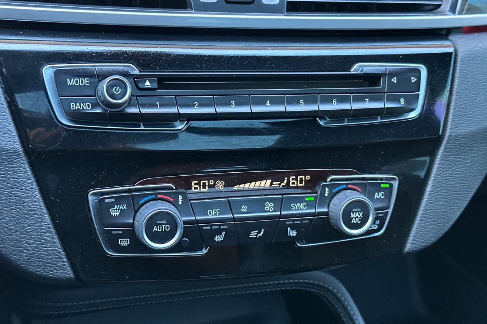 Thumbnail: 2018 BMW X1 - 23