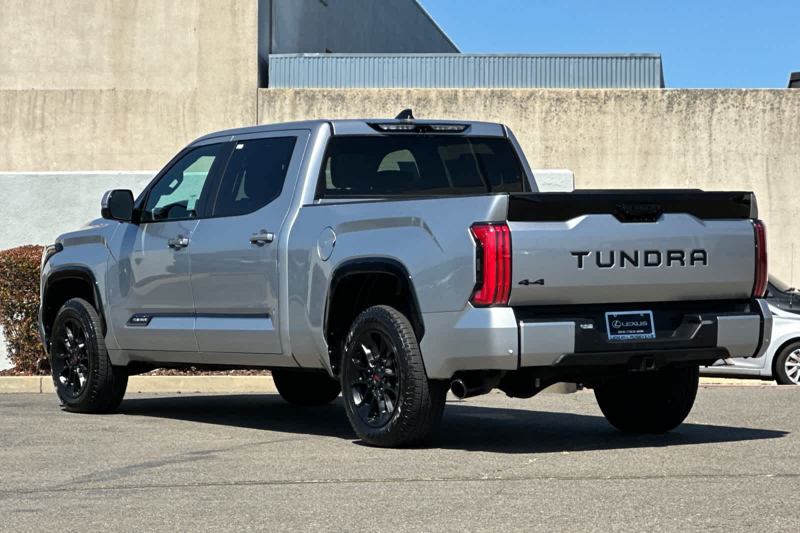 Thumbnail: 2023 Toyota Tundra - 7
