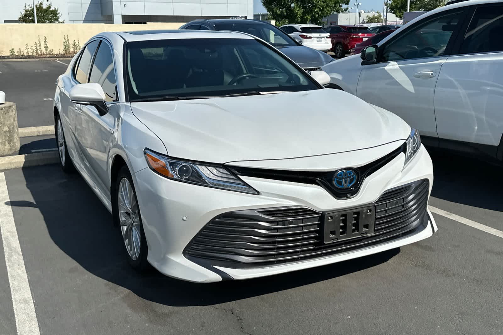 2018 Toyota Camry XLE 3