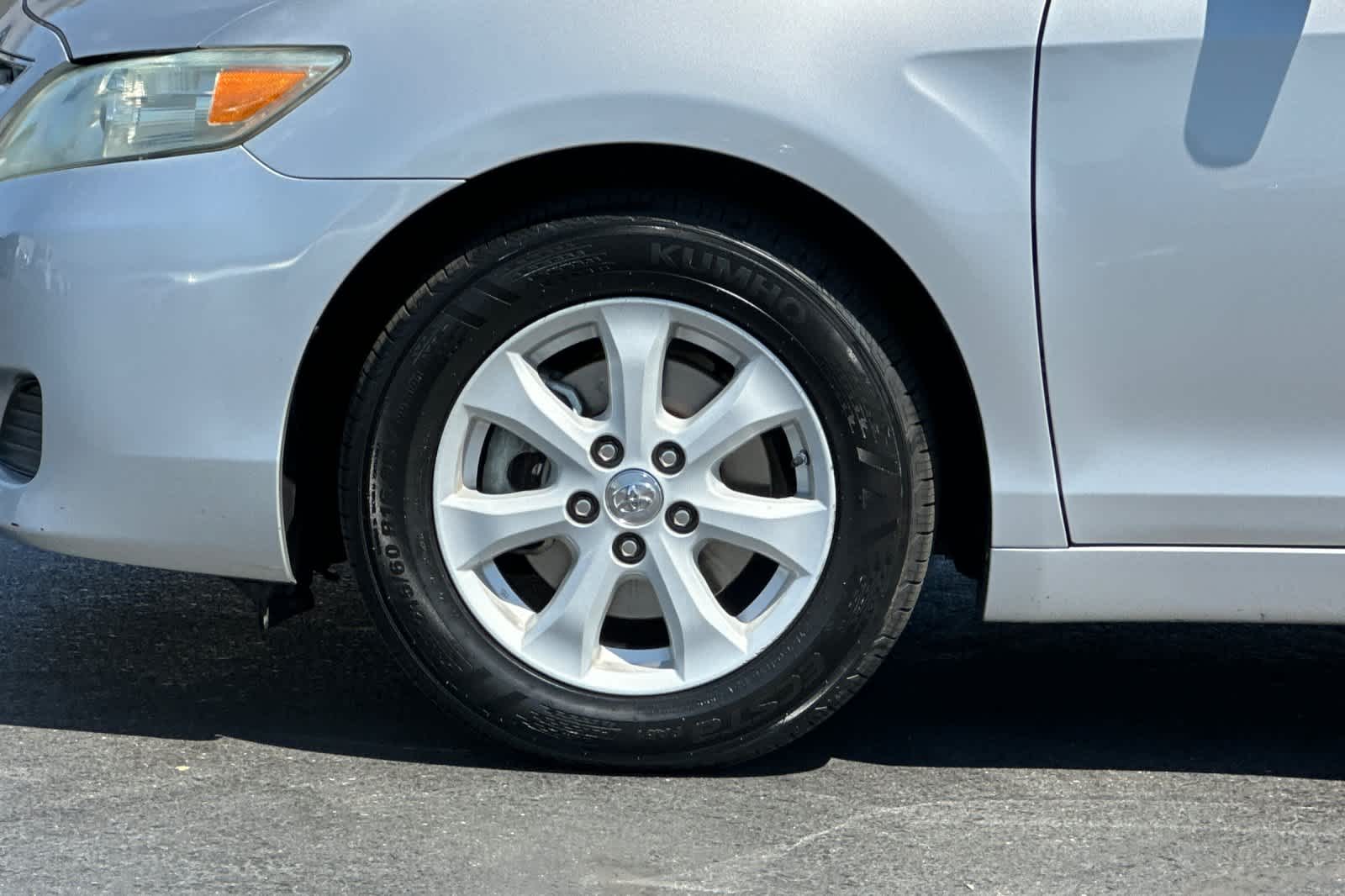Thumbnail: 2010 Toyota Camry - 26