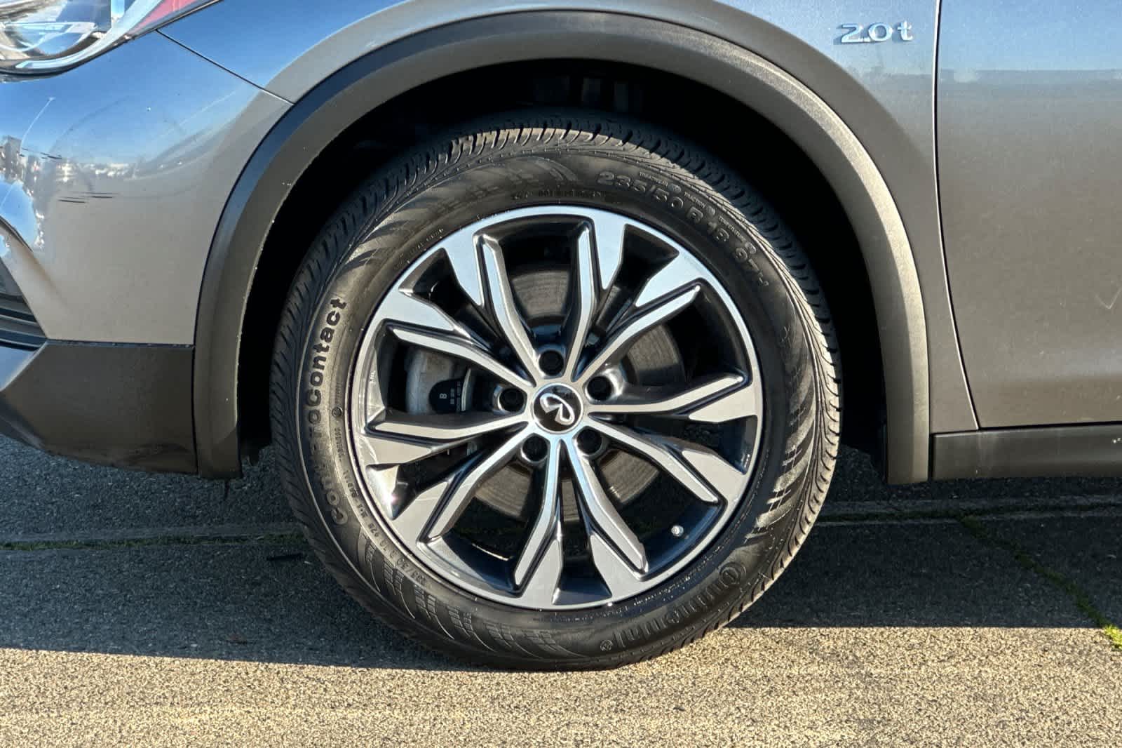 Thumbnail: 2018 INFINITI QX30 - 31