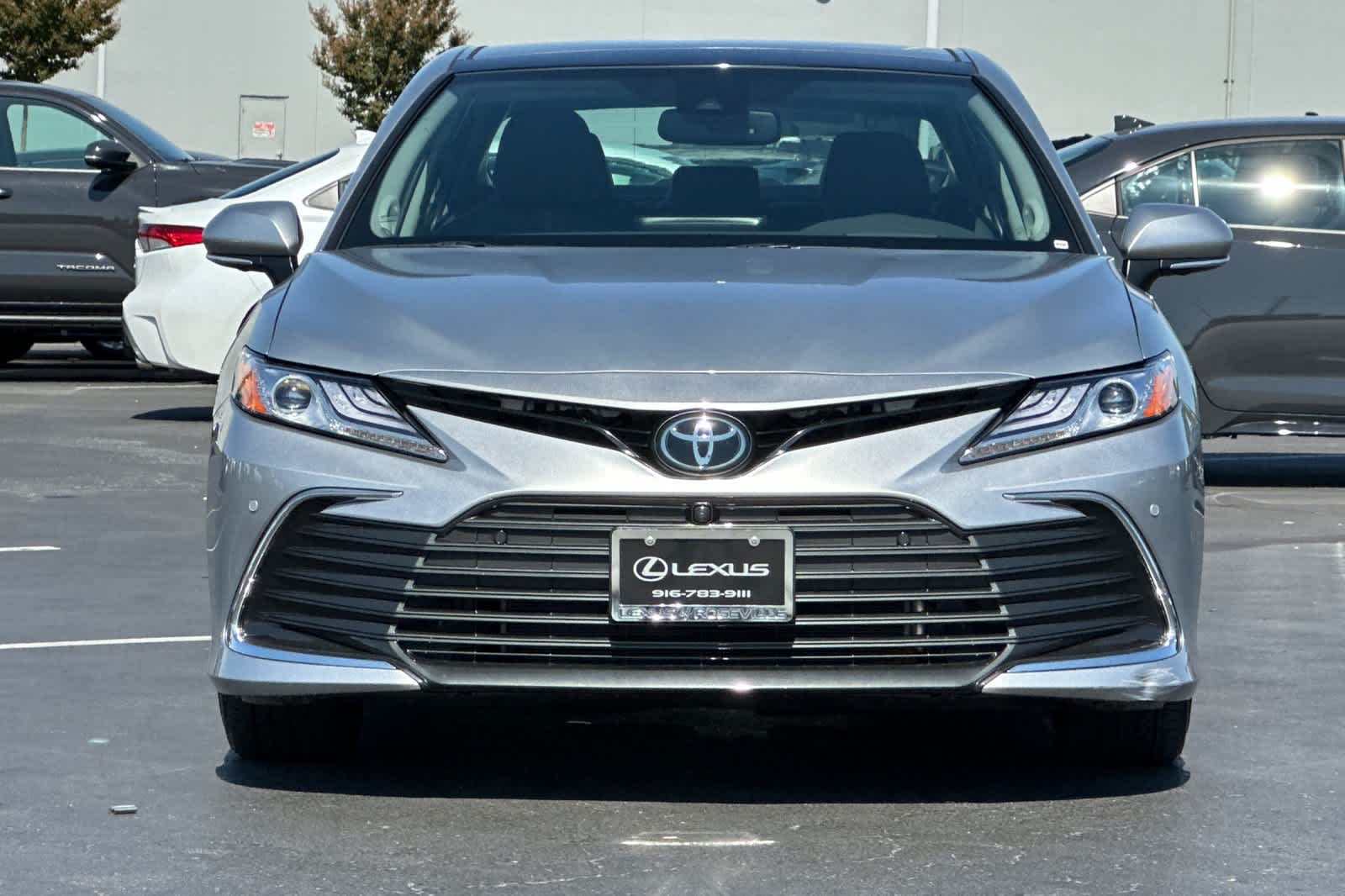 Thumbnail: 2023 Toyota Camry - 10