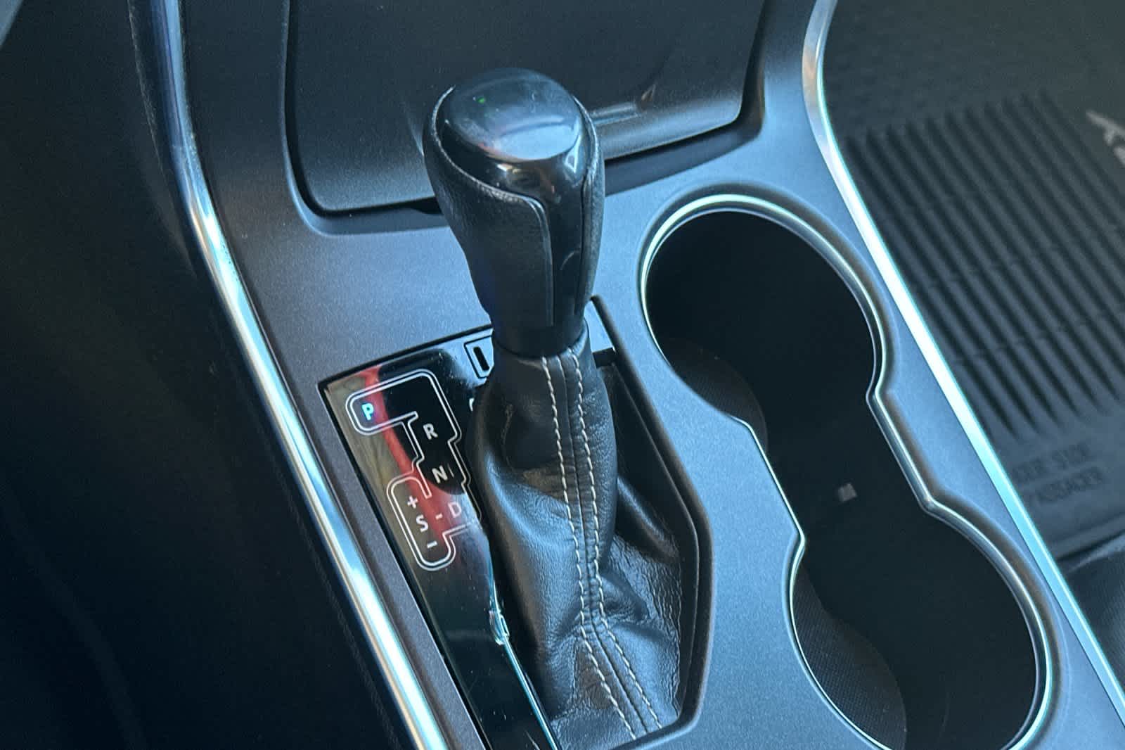 Thumbnail: 2016 Toyota Camry - 21