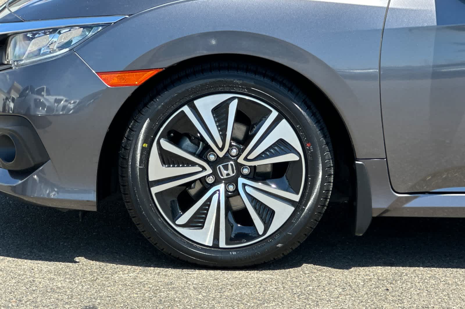 Thumbnail: 2018 Honda Civic - 29