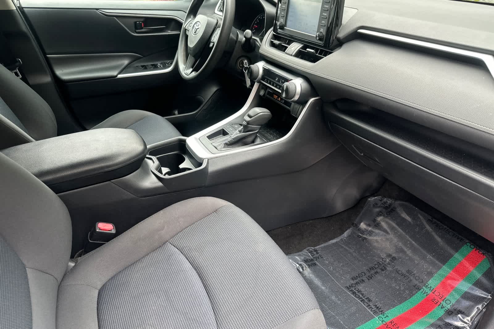 Thumbnail: 2019 Toyota RAV4 - 17