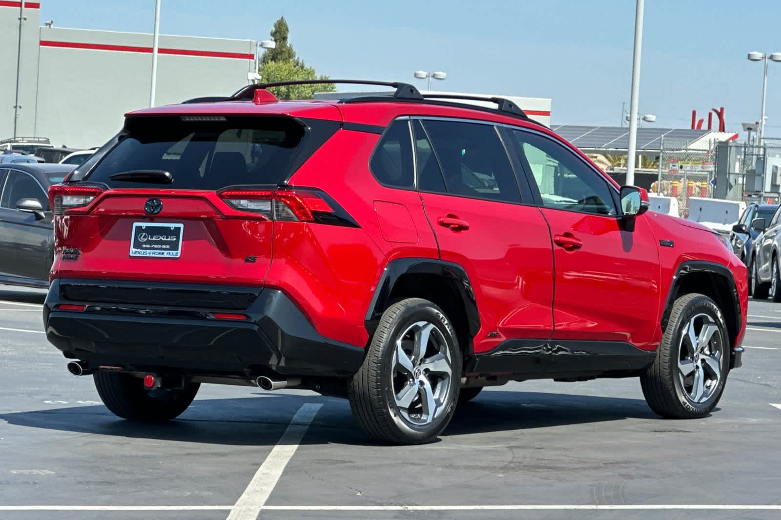 2023 Toyota RAV4 Prime SE 2