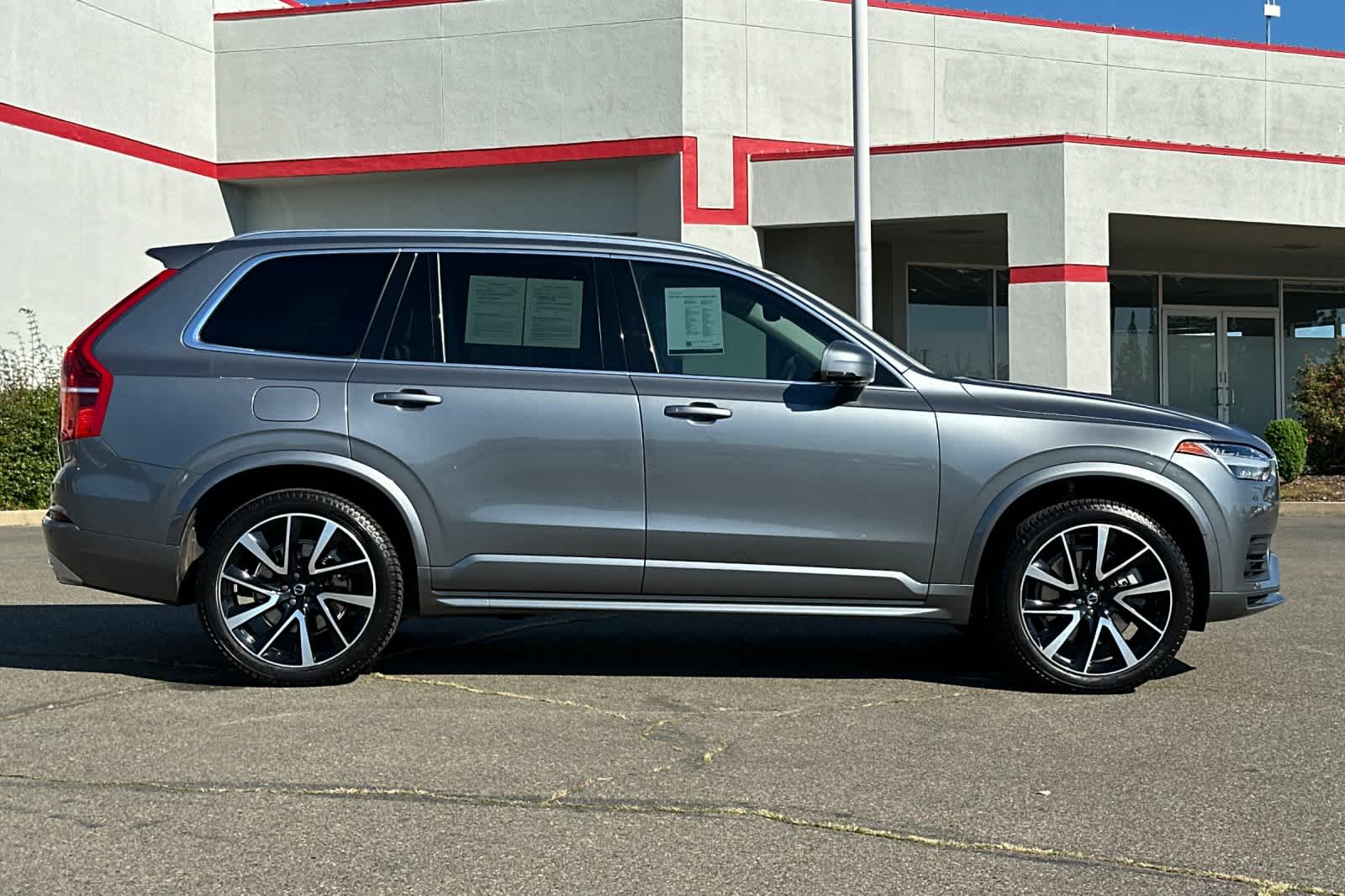 Thumbnail: 2020 Volvo XC90 - 6