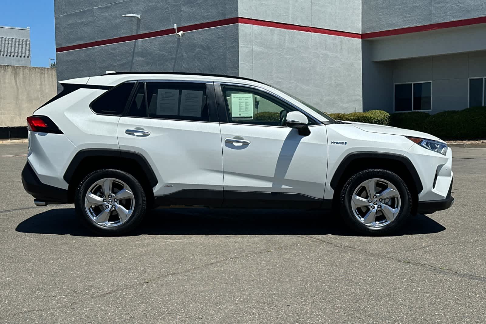 Thumbnail: 2020 Toyota RAV4 - 5