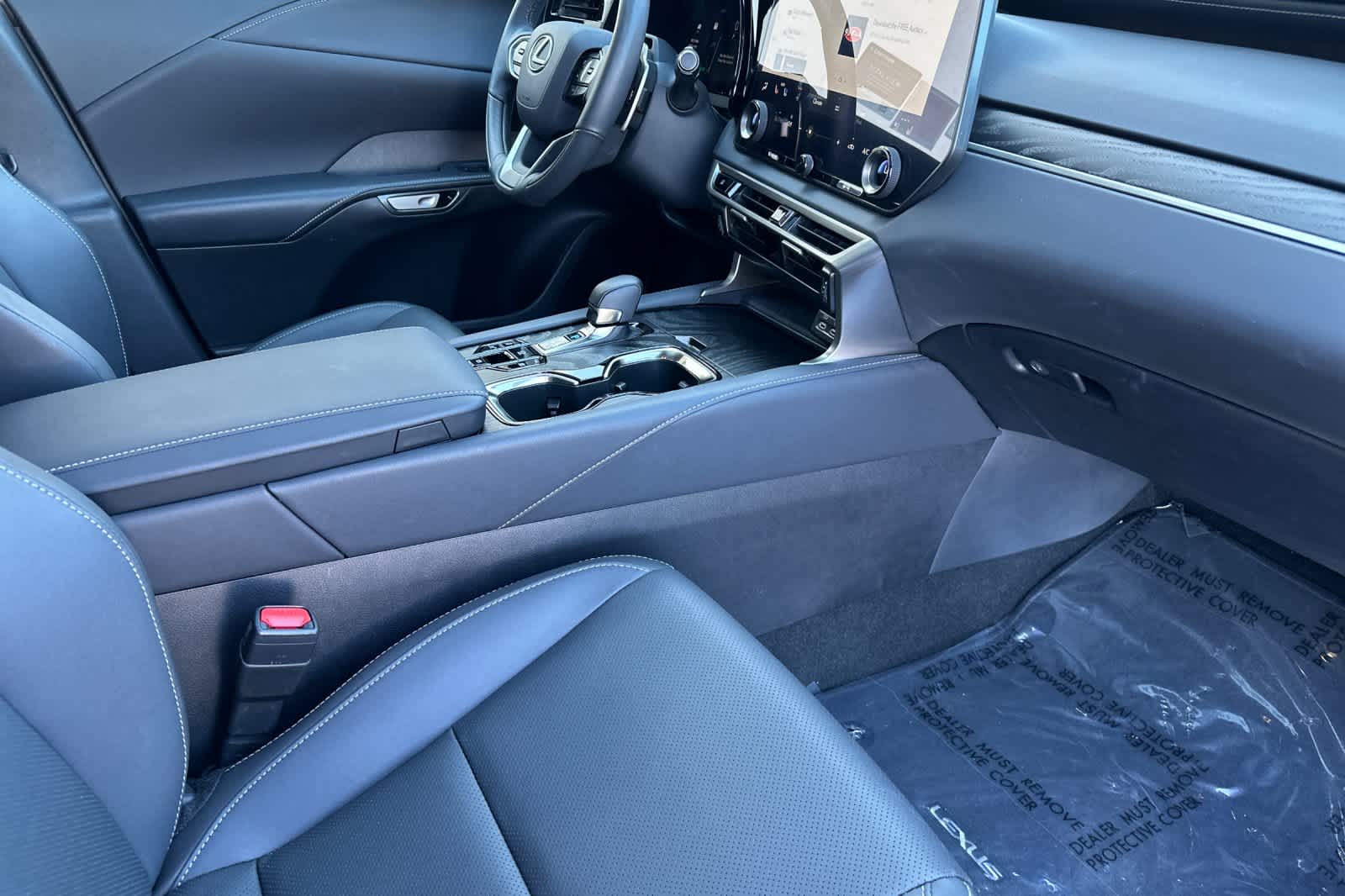 Thumbnail: 2025 Lexus RX - 17