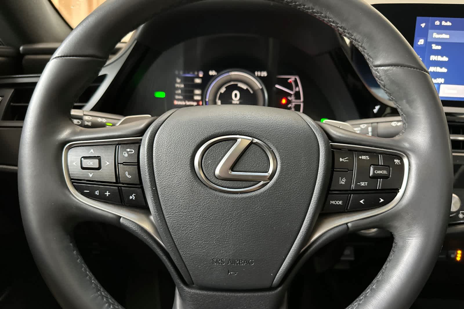 Thumbnail: 2023 Lexus ES - 24