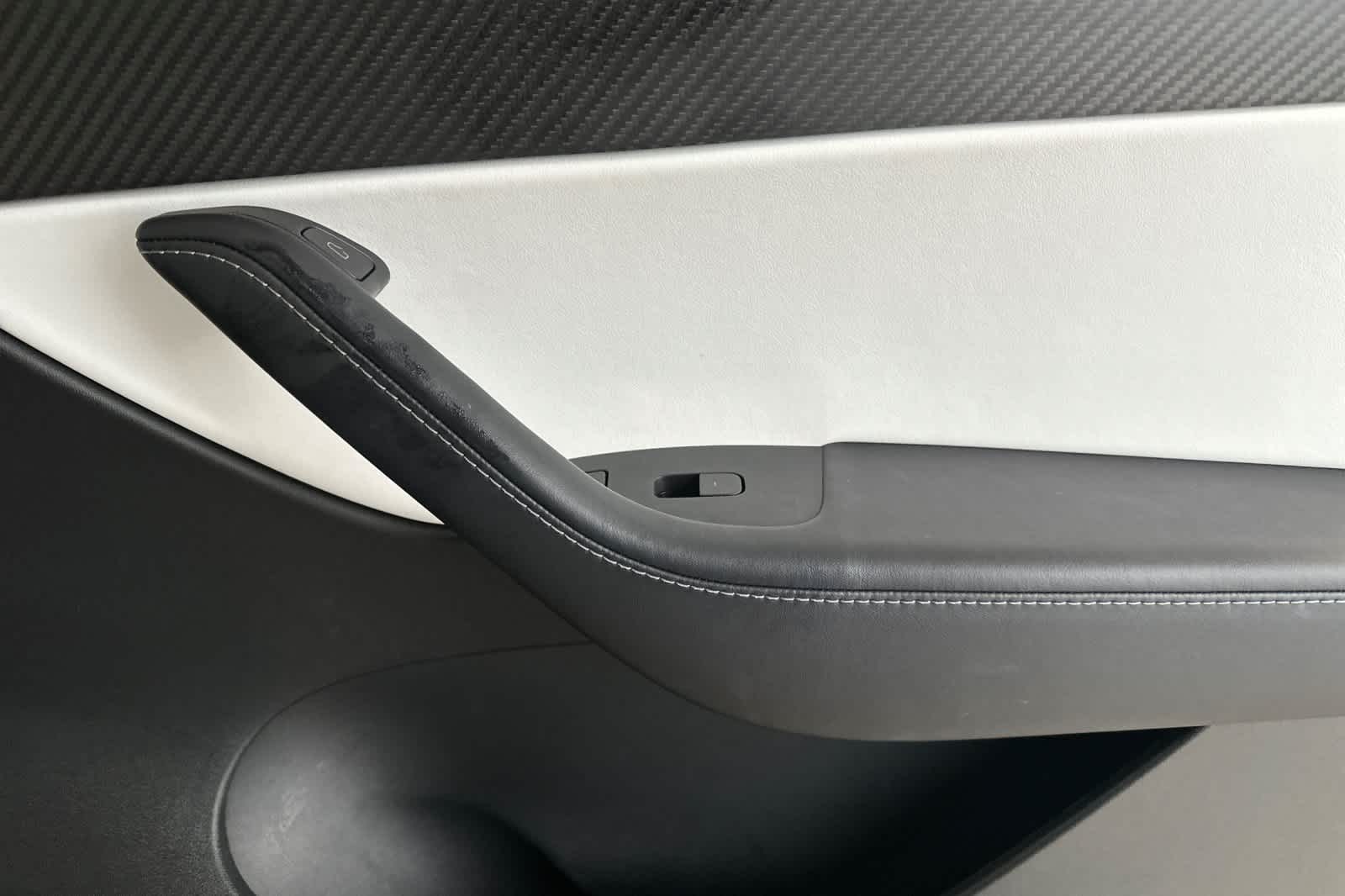 Thumbnail: 2022 Tesla Model Y - 19