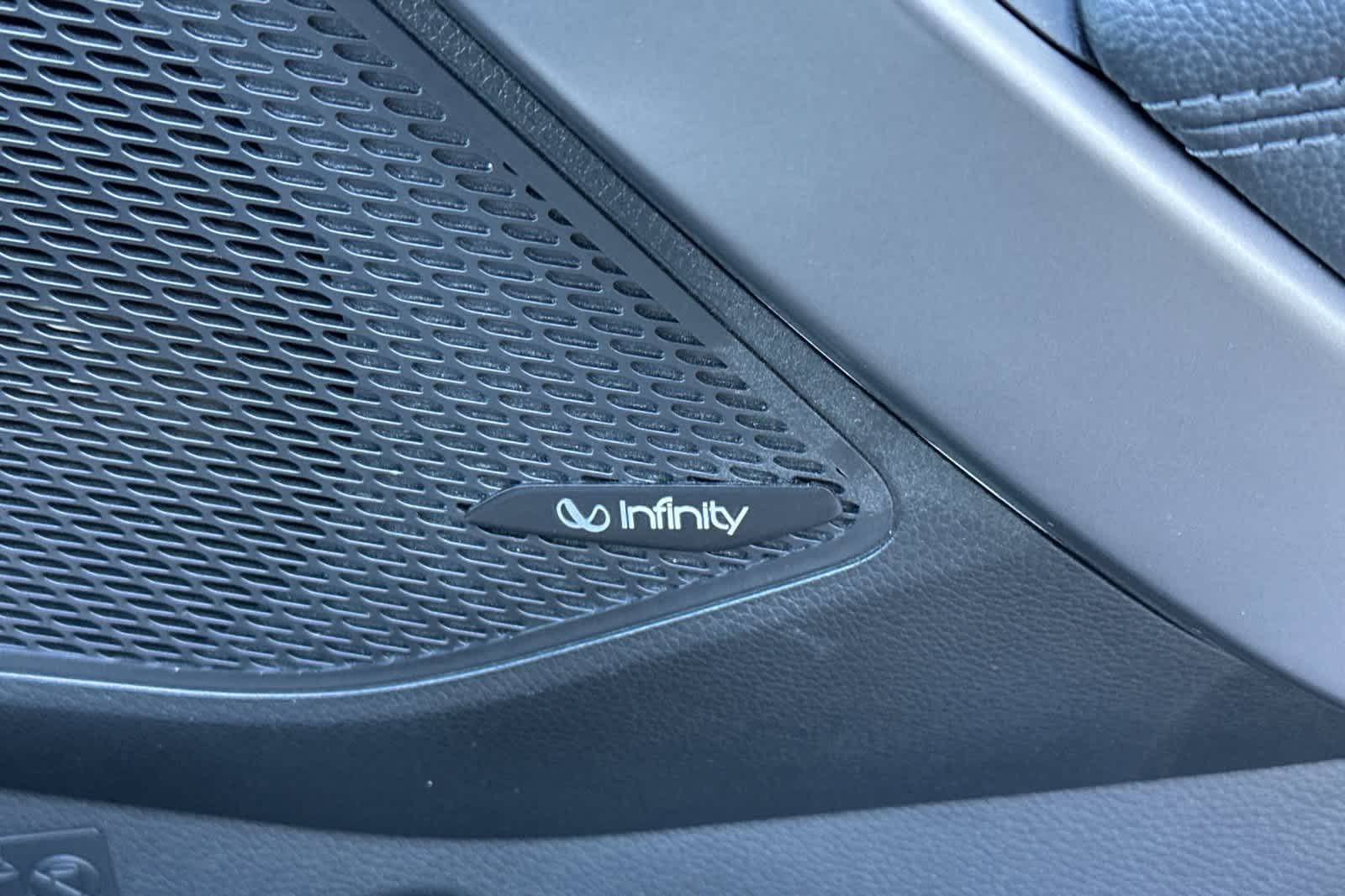 Thumbnail: 2017 Hyundai Santa Fe - 20