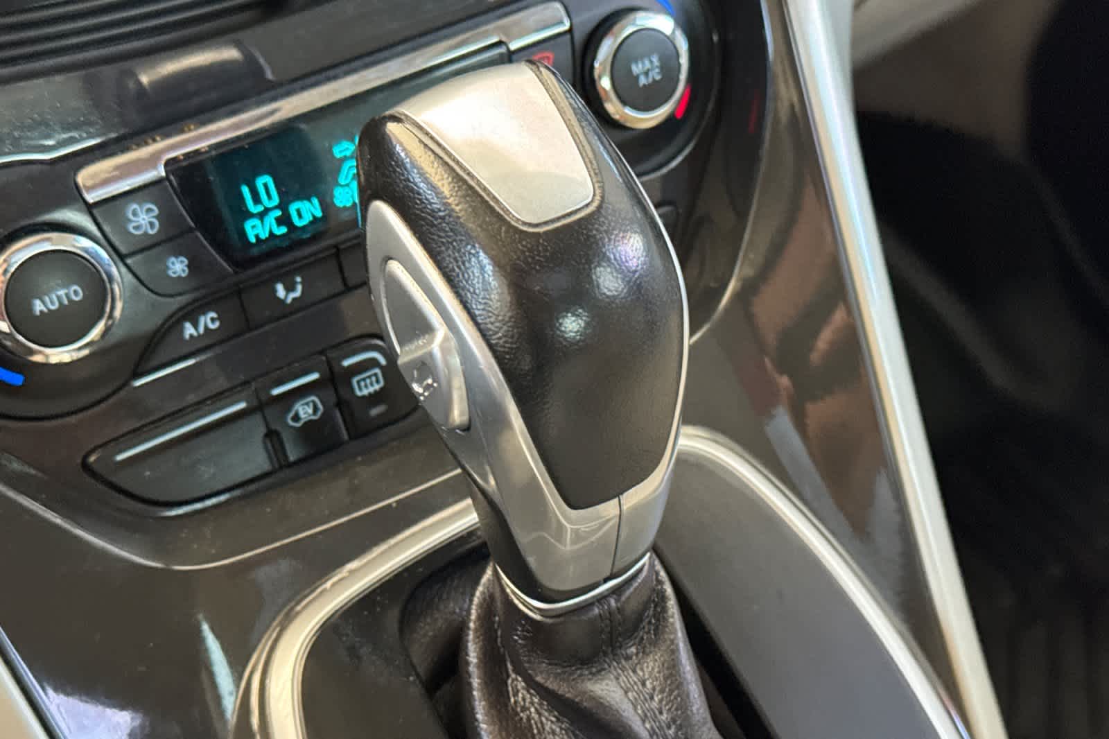 Thumbnail: 2015 Ford C-Max - 23