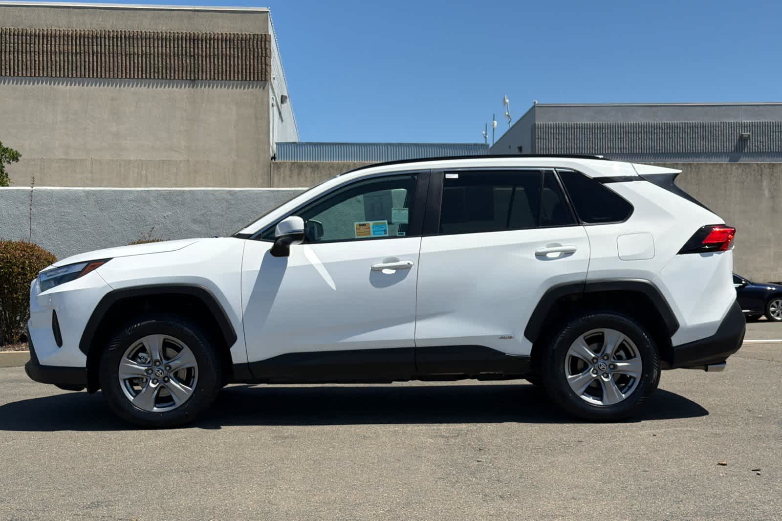 Thumbnail: 2024 Toyota RAV4 - 9