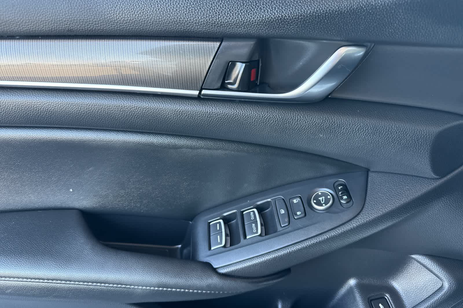Thumbnail: 2020 Honda Accord - 12
