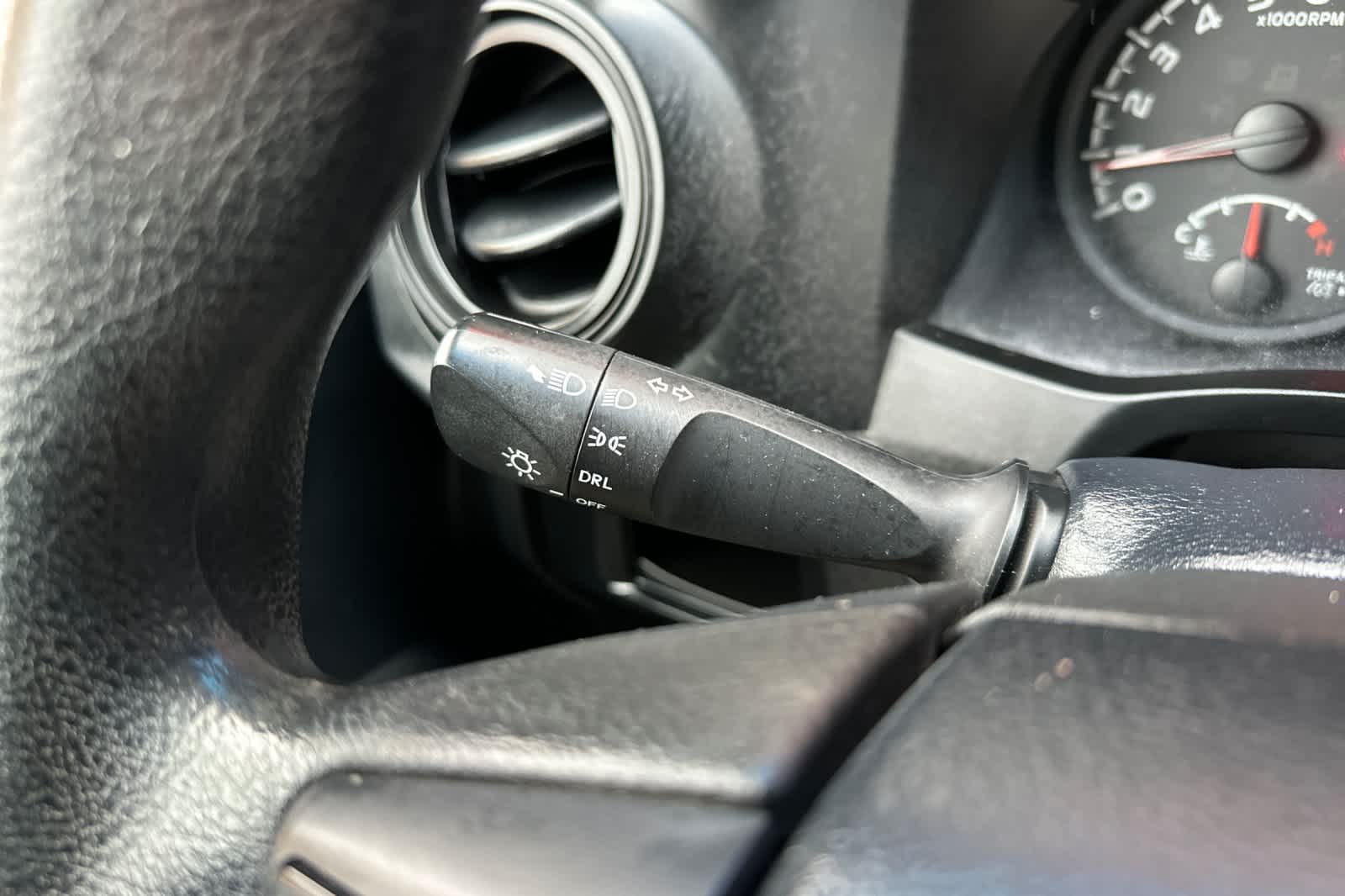 Thumbnail: 2016 Toyota Tacoma - 27