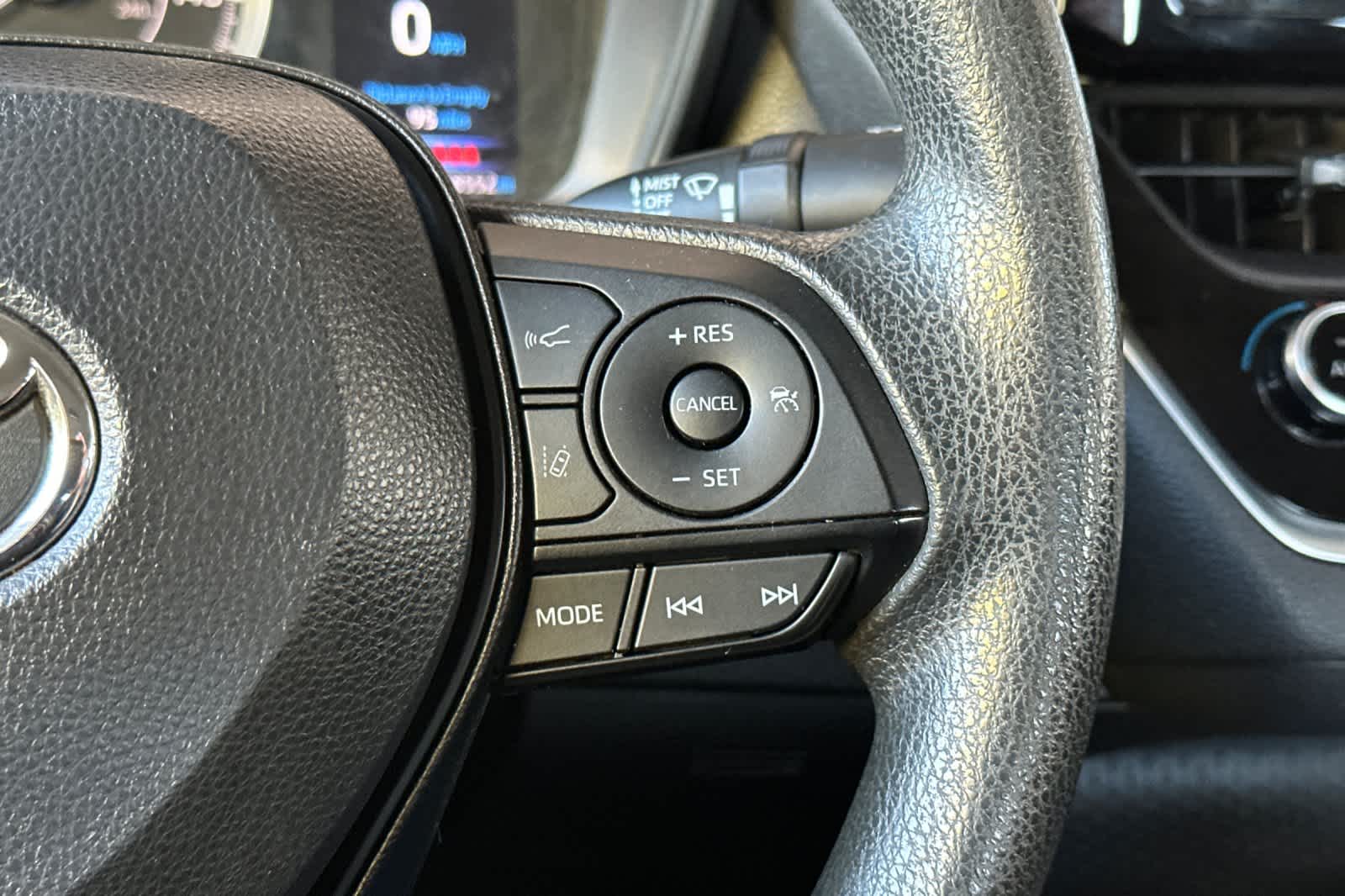 Thumbnail: 2022 Toyota Corolla - 25